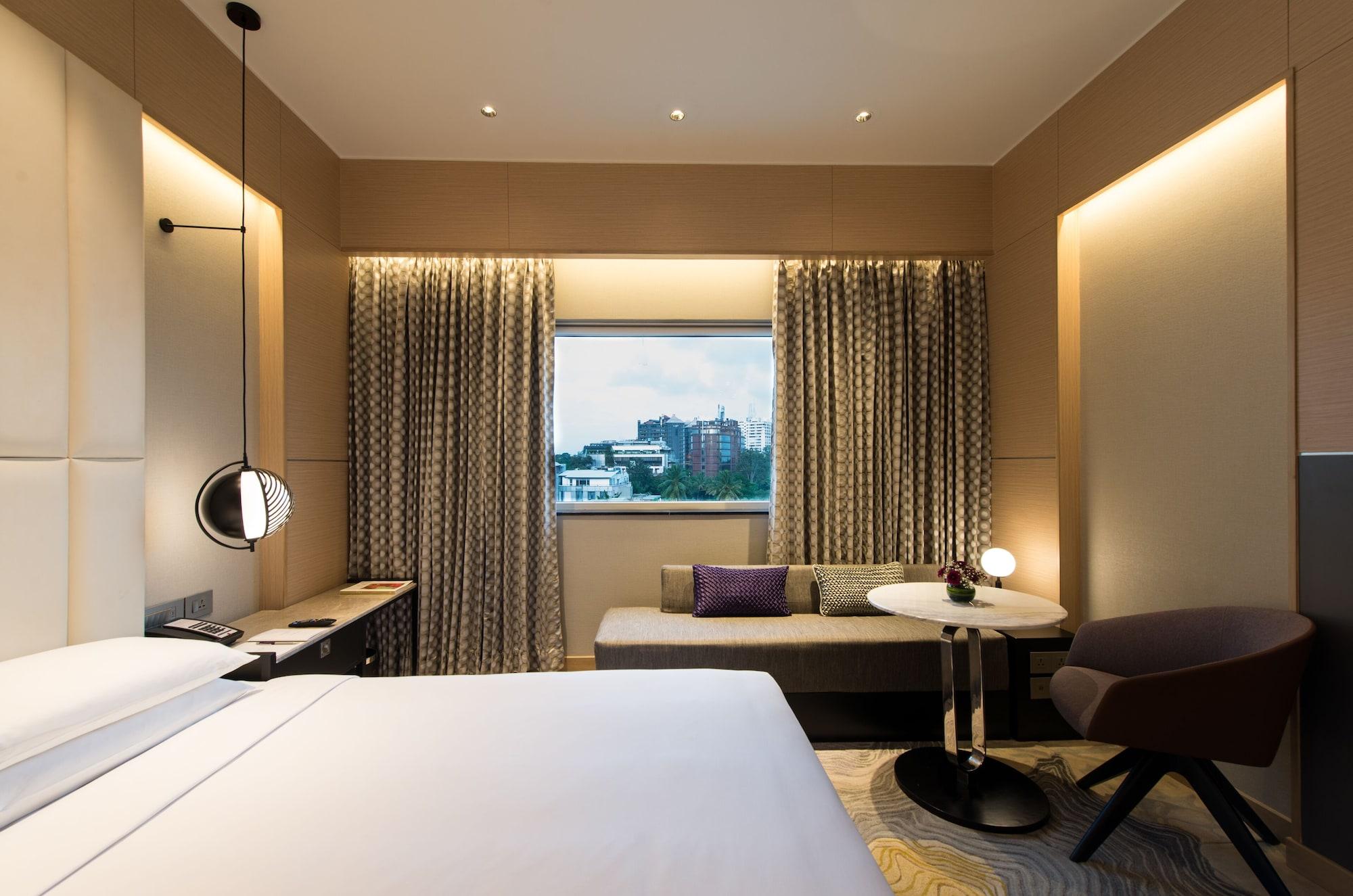 Vivanta Bengaluru Residency Road Dış mekan fotoğraf
