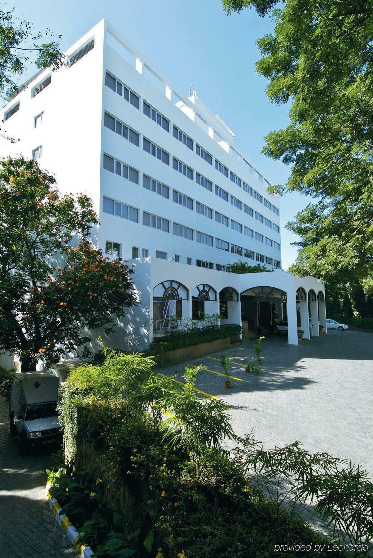 Vivanta Bengaluru Residency Road Dış mekan fotoğraf